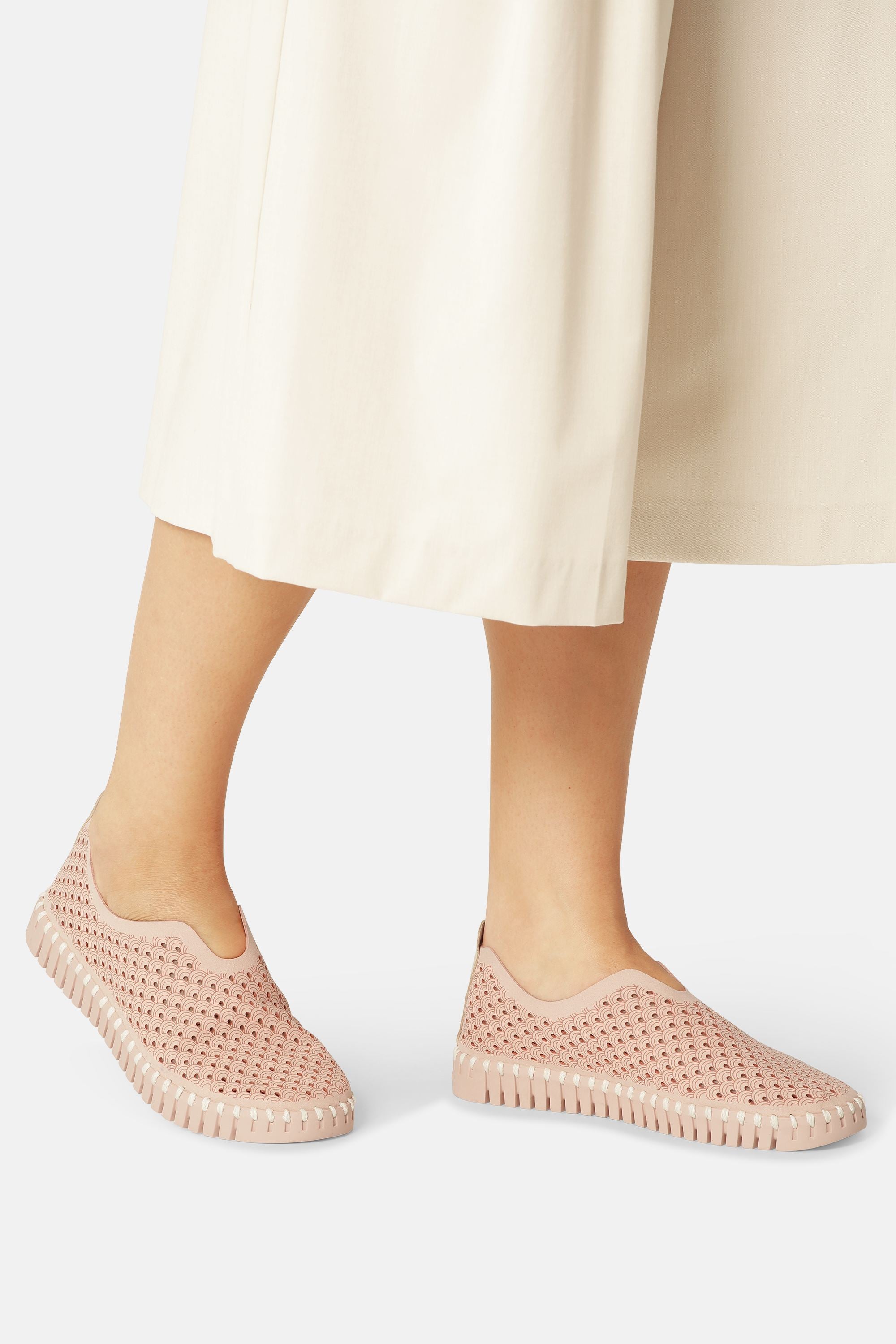 Tulip Flats - Adobe Rose Adobe Rose